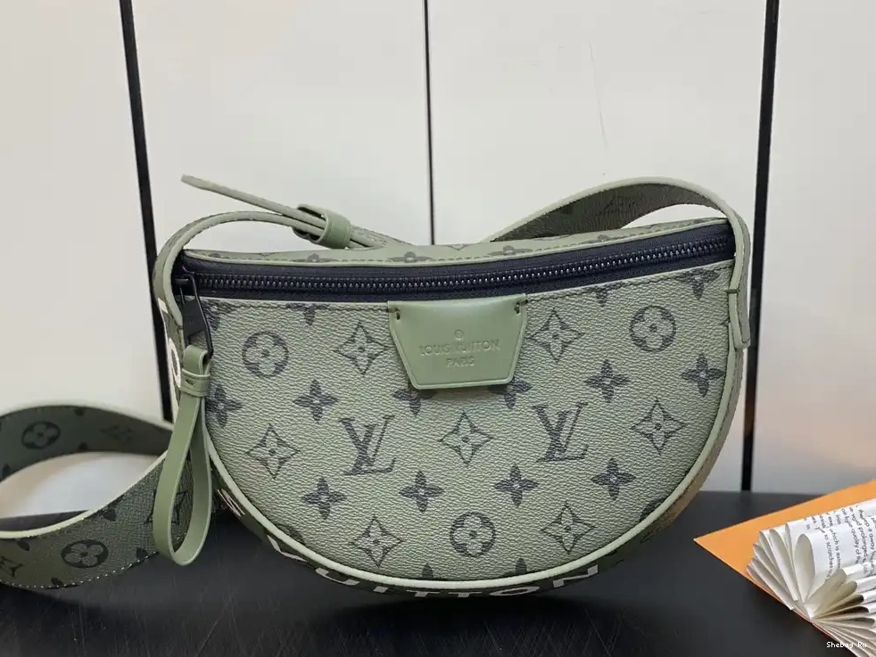 LOUIS Moon Crossbody VUITTON 0514
